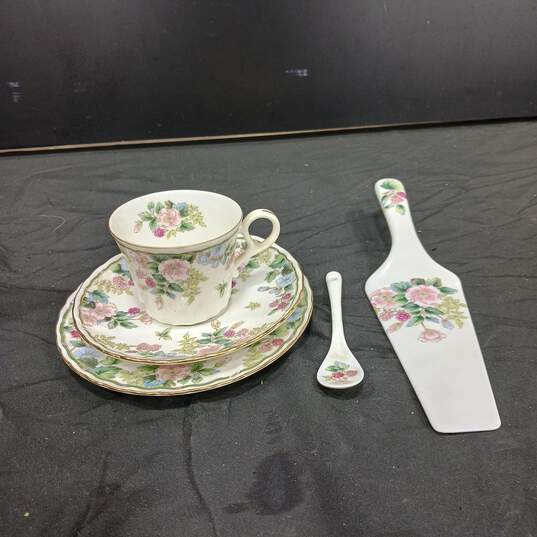 Vintage Bundle of Piece Exceed Bon Grand Berry Ceramic Plate Set w/4 Tea Cups, 5 Spoons and One Cake Serving Edge image number 7