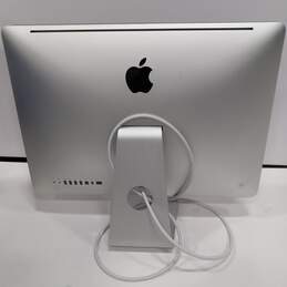 Apple iMac 21.5 inchs Computer In Box alternative image