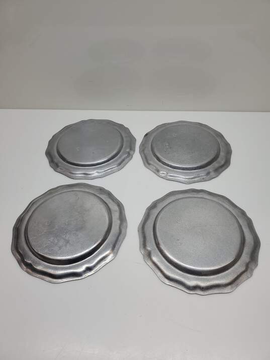 B# 4 Pc Set VTG. Wilton Armetale Queen Anne Pewter Dinner Plates Approx. 10 in. image number 4