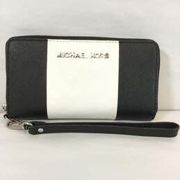 Michael Kors Jet Set Center Stripe Zip Wallet Black White