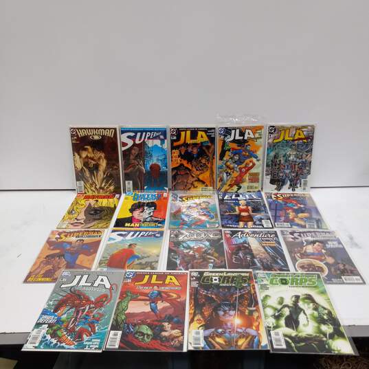 Bundle of 20 Assorted DC Comic Books image number 1