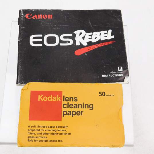 Canon EOS Rebel 35mm Film Camera w/ Case & Accessories image number 10