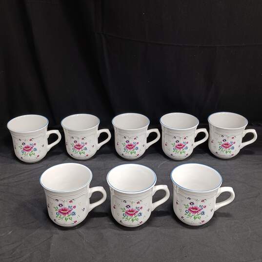 8 Newcor Floral Cups image number 1