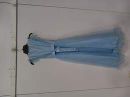 Elegant Women's Blue Dress alternative image