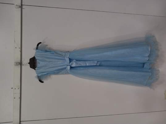 Elegant Women's Blue Dress image number 2