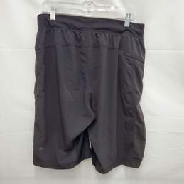 Lululemon Men's Athletica Black Pocket Elastic Band Shorts Size L alternative image