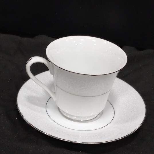 Montgomery Ward Style House Shannon Teacup & Saucer 2pc Bundle image number 1