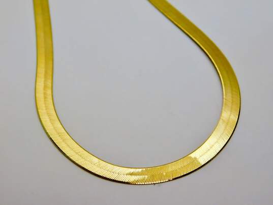 14K Gold Wide Herringbone Chain Necklace 9.0g image number 3