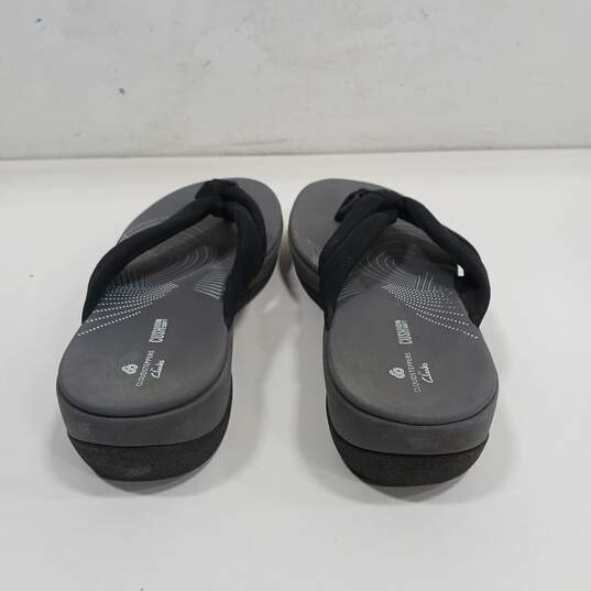 Clarks Cloudsteppers Thong Sandals Women's Size 9M image number 3