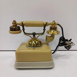 Vintage Beige Rotary Phone alternative image