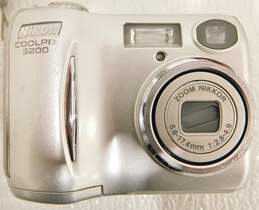 Nikon Brand Coolpix 3200 Model Digital Camera w/ Original Box and Accessories