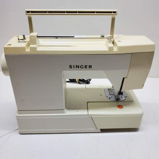 Vintage Singer Sewing Machine Model 5910 image number 6