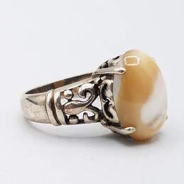 925 Silver Mother Of Pearl Ring Size 6 alternative image