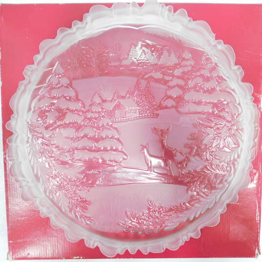 MIKASA Celebrations Winter Dreams Collection Frosted Crystal Serving Bowl image number 4