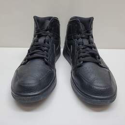Nike Air Jordan 1 Mid Triple Black Basketball Shoes (554724-091) Men’s alternative image