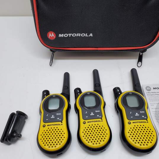 Motorola TalkAbout Two-Way Radio Set MT351R-3 Walkies& 2Double Chargers UNTESTED image number 2