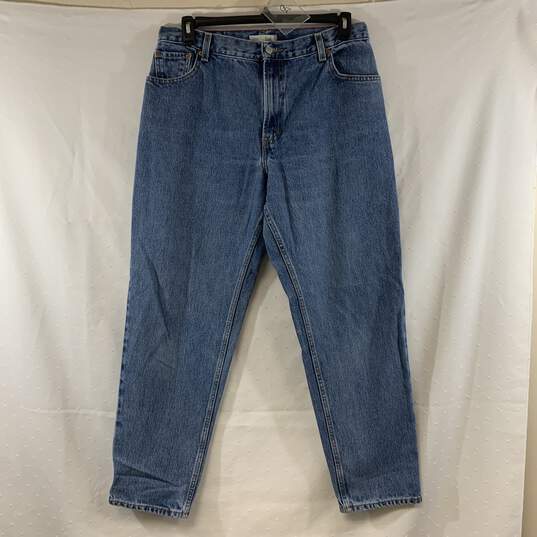 Women's Medium Wash Levi's 550 Relaxed Tapered Jeans, Sz. 16 image number 1