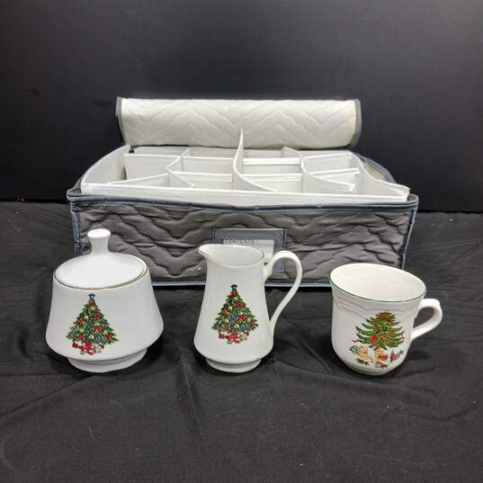 Two Cases Holiday China Cups image number 3