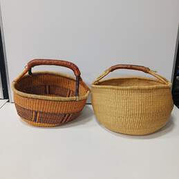Pair of Hand Woven Large Bolga Baskets alternative image