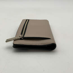 Womens Black Beige Leather Various Card Slots Magnetic Snap Bifold Wallet alternative image