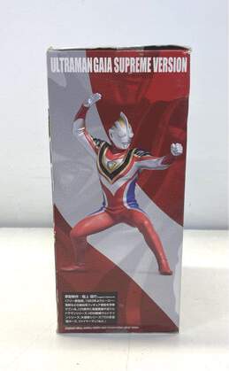 Vintage Ultraman Gaia Hero's Brave Statue on PVC Banpresto Figure alternative image