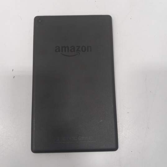 Amazon Fire HD 8 Tablet 7th Generation Model SX034QT image number 2