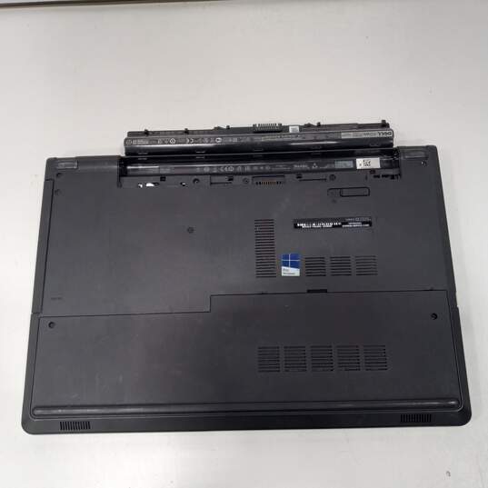 Dell Vostro 3558 Laptop image number 4