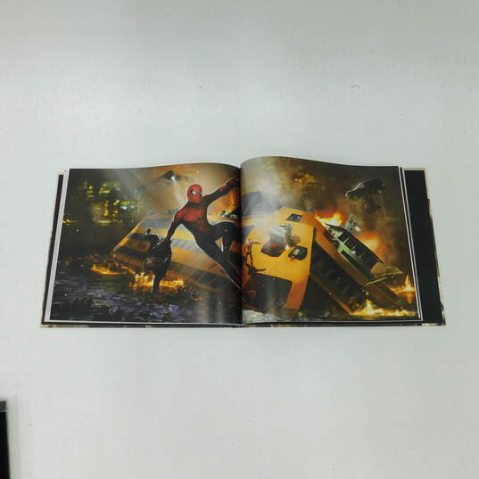 The Road To Avengers: Infinity War - The Art of the Marvel Universe Artbook image number 2
