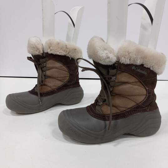 Women's Columbia Brown Faux Fur Boots Size 9 image number 6