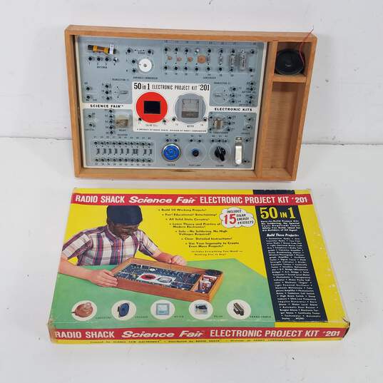 Vintage 1960’s Radio Shack Science Fair Electronic Project Kit image number 2