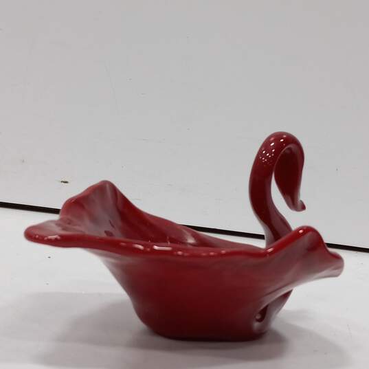Red Glass Swan-Gold Hill Recycle 289 image number 4