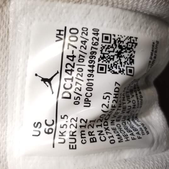Nike Baby's Jordan 1 Mid SE TD Metallic Gold Sneaker Size 6C image number 2