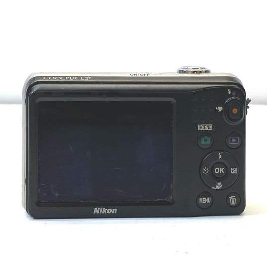 Nikon Coolpix L27 16.1MP Digital Camera image number 3