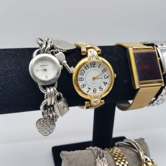 Vintage retro Seiko, Gala Plus Brands Ladies Quartz Watch Collection image number 4