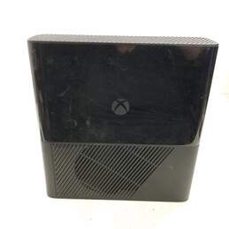 Microsoft Xbox 360 E Console 500GB Black alternative image
