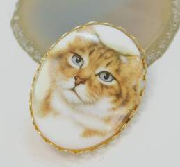 VNTG West Germany Porcelain Gold Tone Cat Cameo Brooch