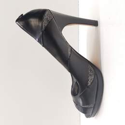 Karen Miller Women's Black Leather Heels Size 8.5 alternative image