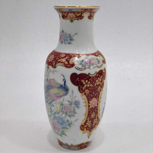 Vintage Toyo Japan Peacock Handpainted Vase image number 2