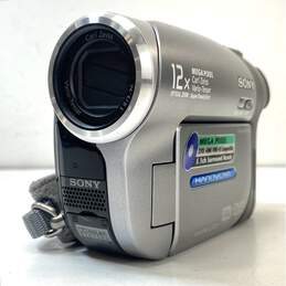 Sony Handycam DCR-DVD203 DVD-R Camcorder alternative image