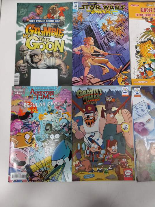 Lot of 12 Assorted Comic Books image number 2