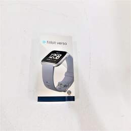 Fitbit Versa Original Gray Band Silver Aluminum Case NIB