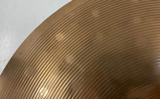 Zildjian ZBT 16 Inch Crash Cymbal image number 4