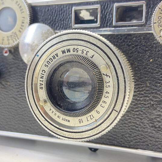Vintage Argus C3 35mm Rangefinder Camera image number 2