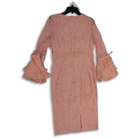 NWT Womens Pink Floral Lace Crew Neck Bell Sleeve Back Zip Sheath Dress 8 image number 2