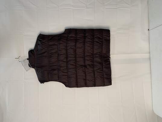 Men's Black Puffer Vest Size: Medium image number 3