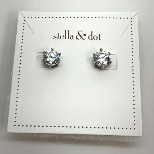 Designer Stella & Dot Silver-Tone Flower Rhinestones Fashion Stud Earrings image number 4
