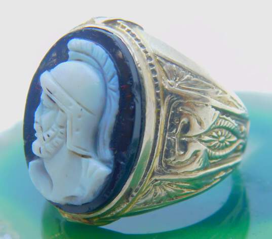 Antique 14K Yellow Gold Carved Sardonyx Soldier Cameo Men's Ring 8.4g image number 2
