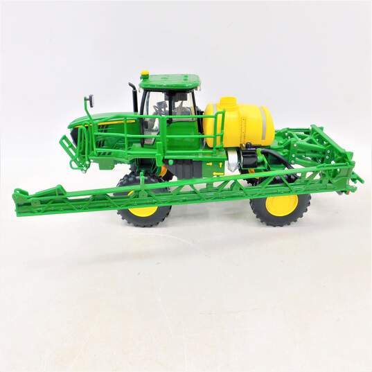 Ertl John Deere R4023 Self Propelled Sprayer Die Cast Tractor Big Farm Toy 1/16 image number 5