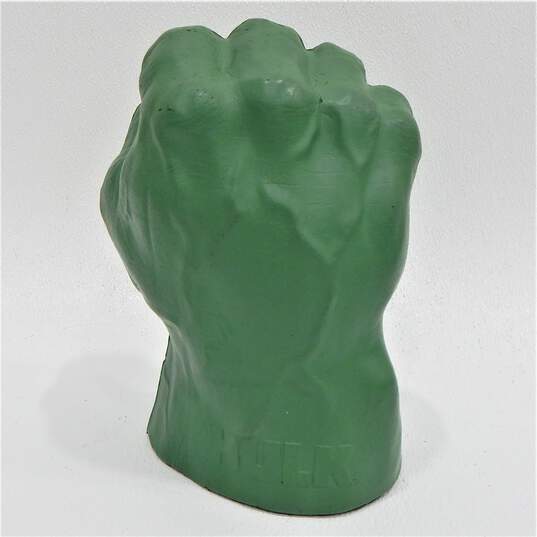 2003 Marvel Incredible Hulk Green Smash Foam Gloves image number 9