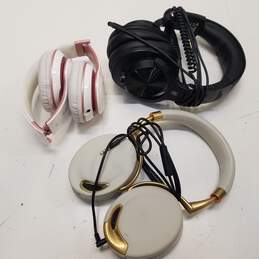 Bundle of 3 Assorted Headphones
